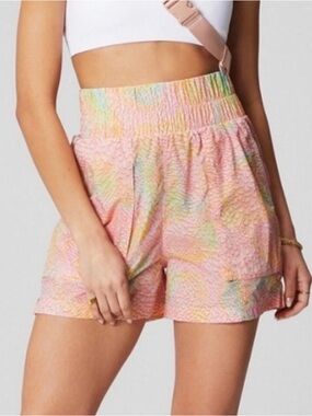 Fabletics Neon Pastel Leopard Pink Ultra High-Waisted Piped Nylon Shorts XL